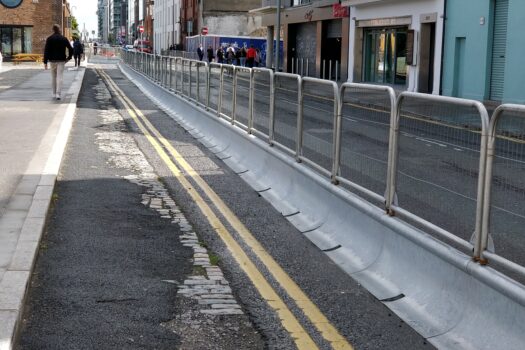 Unfinished south quays cycle path